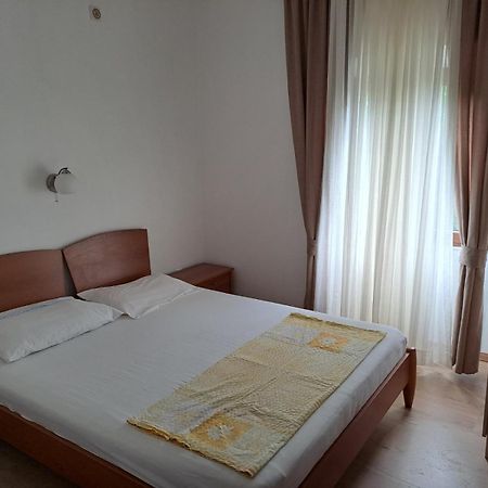 Apartments Petrovic Τίβατ Εξωτερικό φωτογραφία