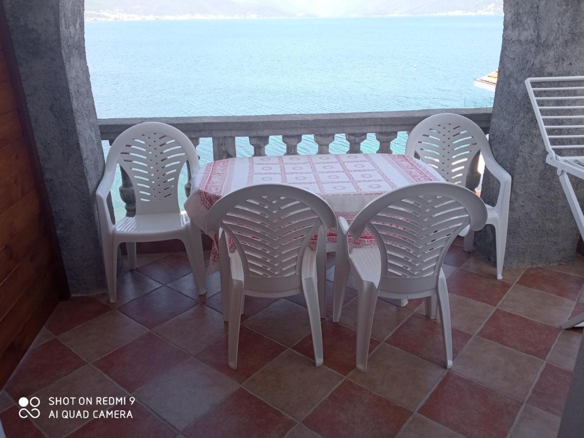 Apartments Petrovic Τίβατ Εξωτερικό φωτογραφία