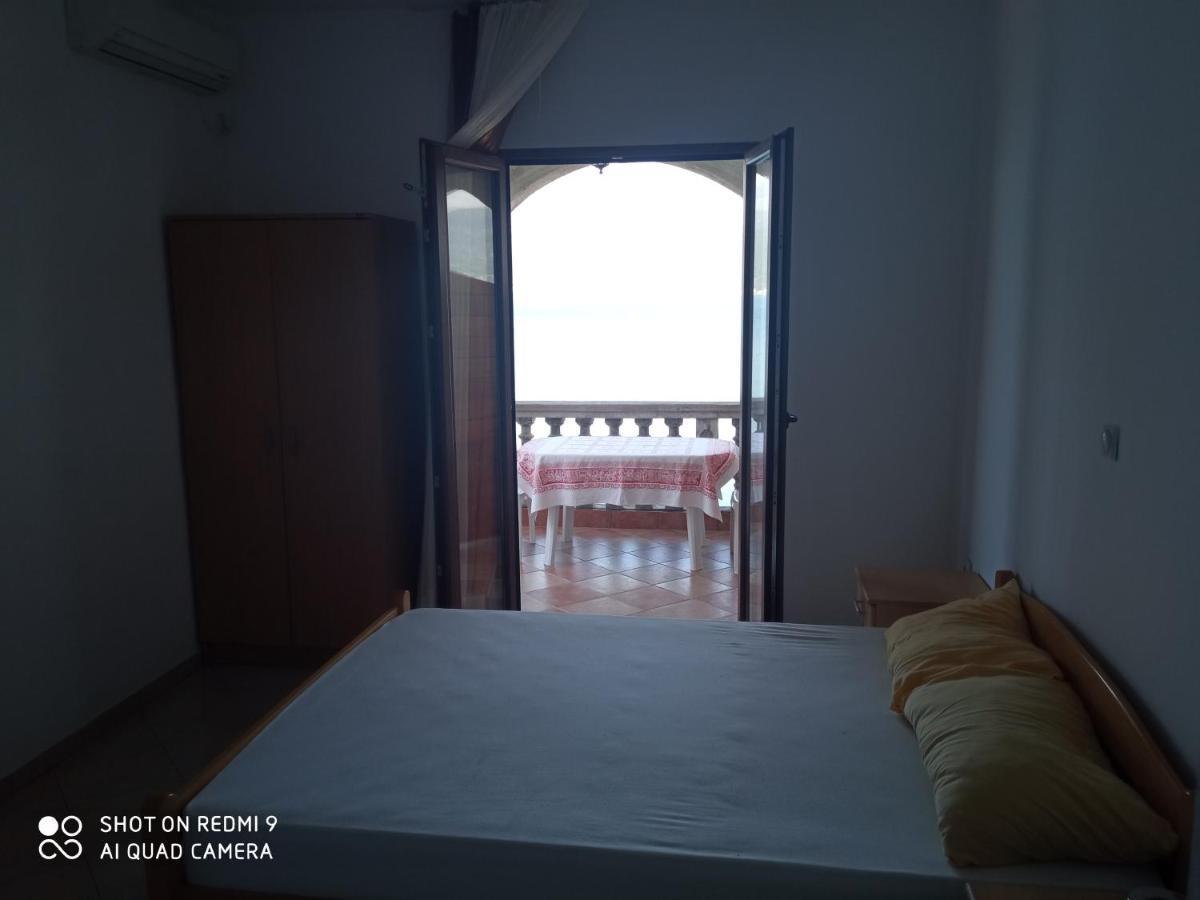 Apartments Petrovic Τίβατ Εξωτερικό φωτογραφία