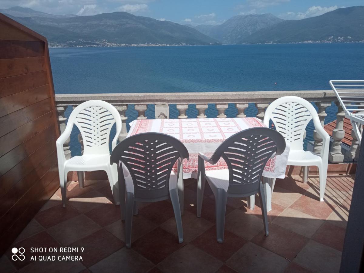 Apartments Petrovic Τίβατ Εξωτερικό φωτογραφία