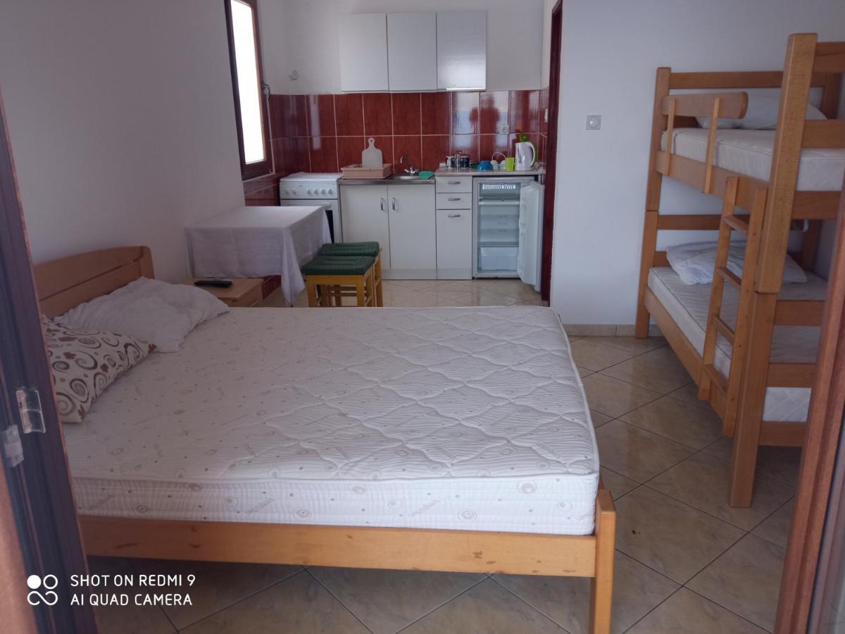Apartments Petrovic Τίβατ Εξωτερικό φωτογραφία