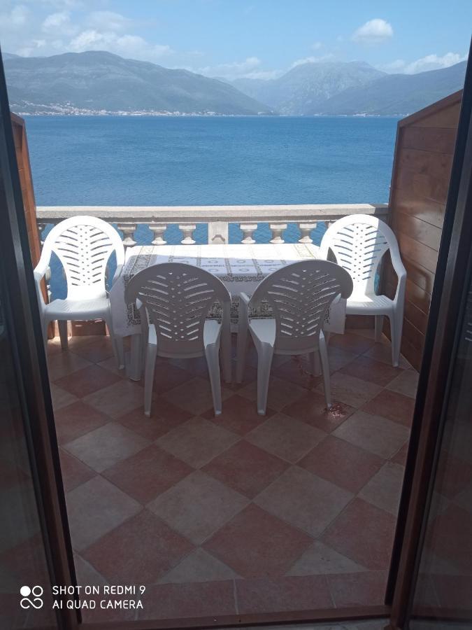 Apartments Petrovic Τίβατ Εξωτερικό φωτογραφία
