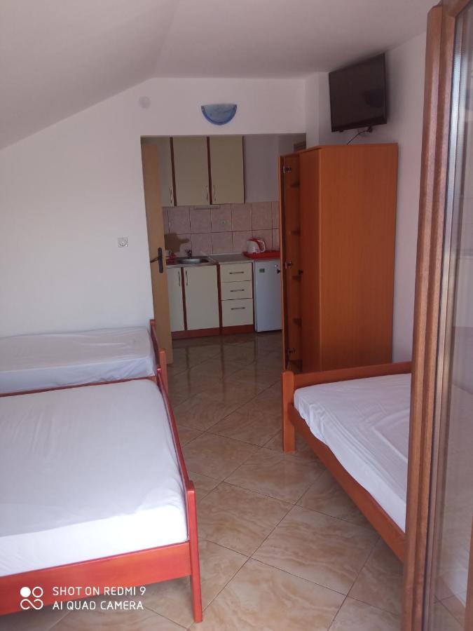 Apartments Petrovic Τίβατ Εξωτερικό φωτογραφία