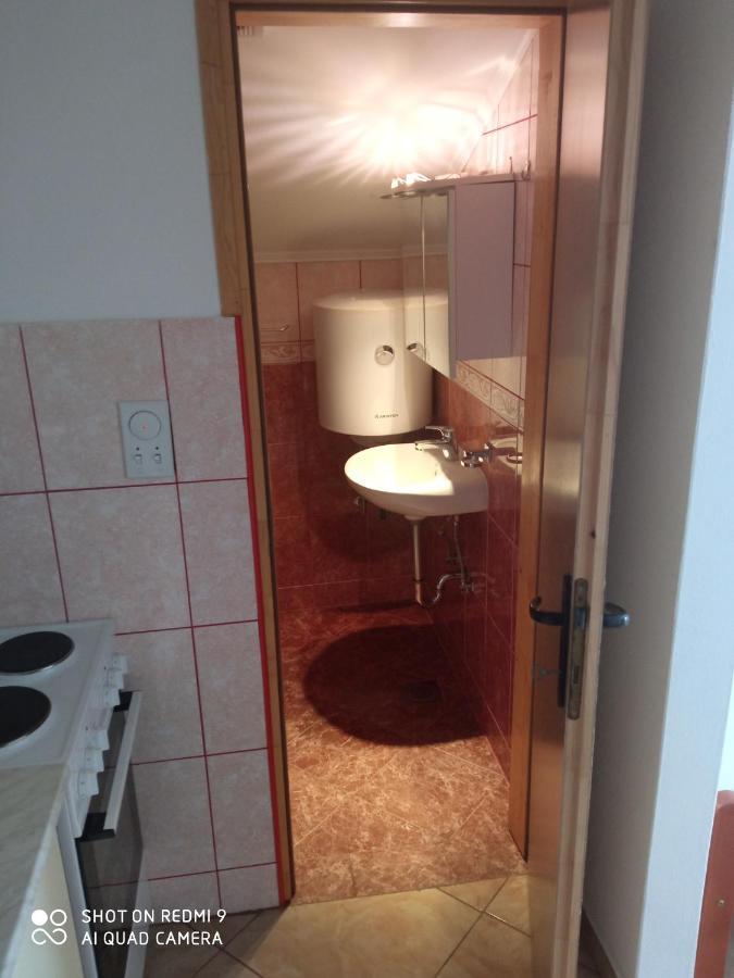 Apartments Petrovic Τίβατ Εξωτερικό φωτογραφία