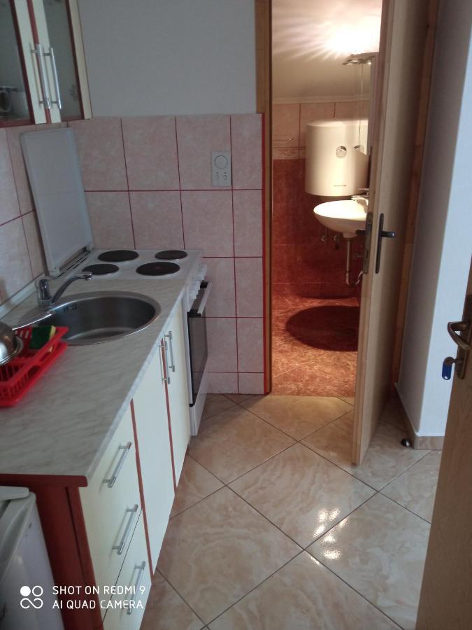 Apartments Petrovic Τίβατ Εξωτερικό φωτογραφία