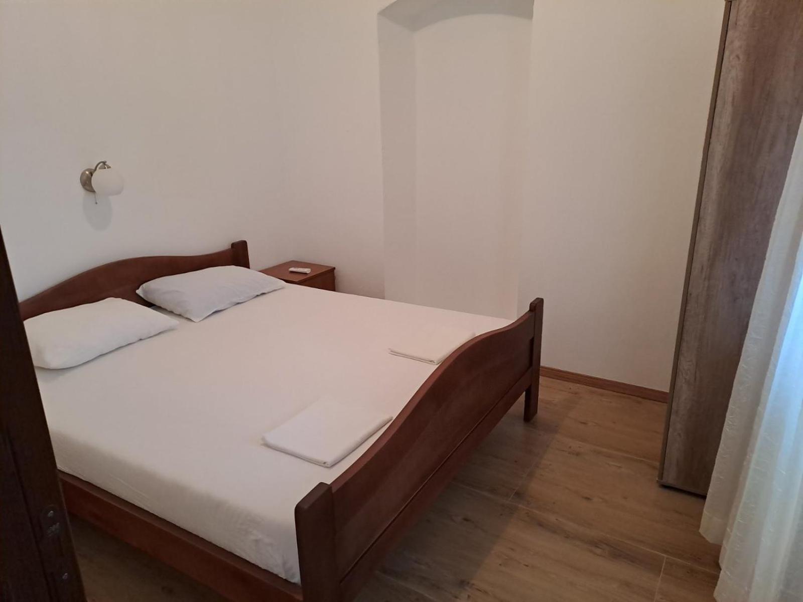 Apartments Petrovic Τίβατ Εξωτερικό φωτογραφία